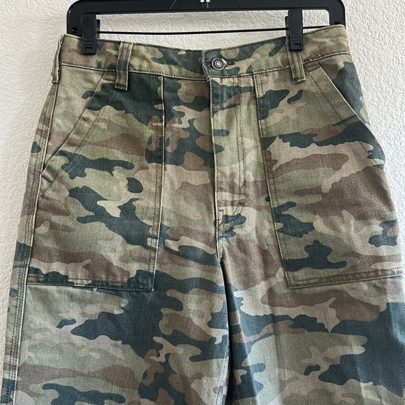 We The Free by Free People Remy Crop Camo Pants - Picture 4 of 9